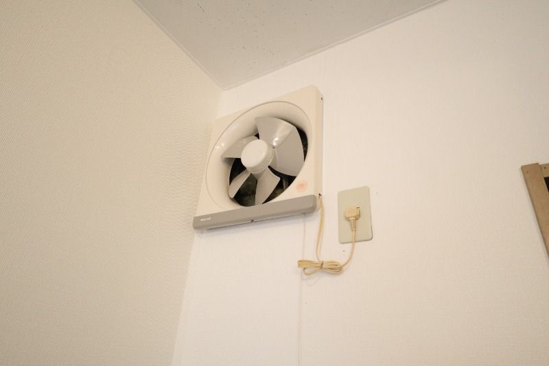 �y���̑��ݔ��z�@�L�b�`�����C��