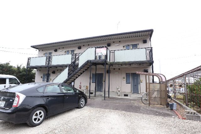 BEELINE�|�J�̌����O��