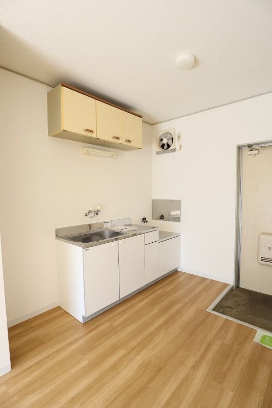 �y�L�b�`���z�@