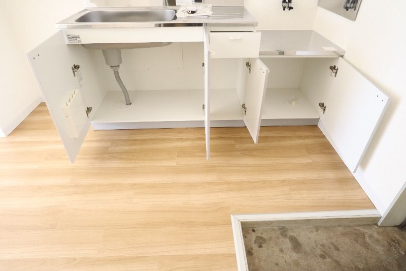 �y���̑��ݔ��z�@�L�b�`���V���N�����[