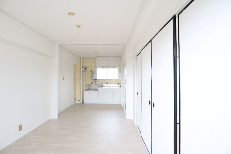 �y���ԁE���r���O�z�@