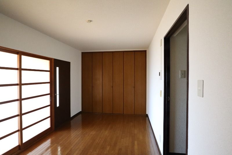 �y���ԁE���r���O�z�@���^�C�v�@