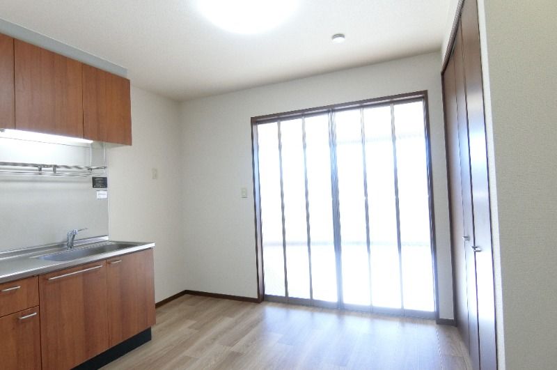 �y���ԁE���r���O�z�@���^�C�v�@