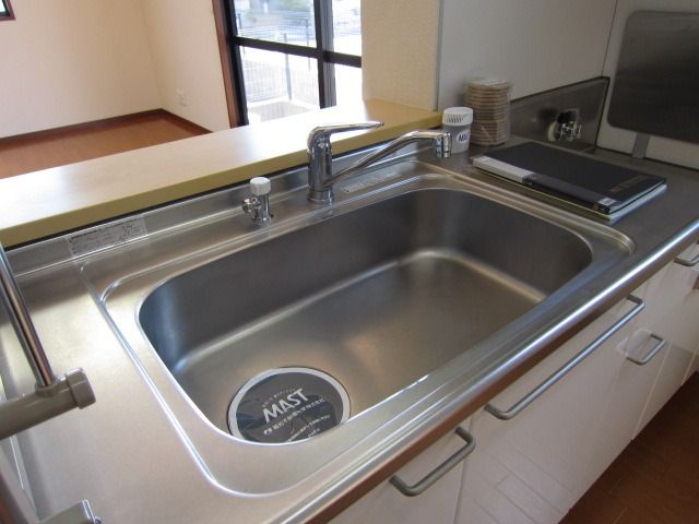 �y�L�b�`���z�@