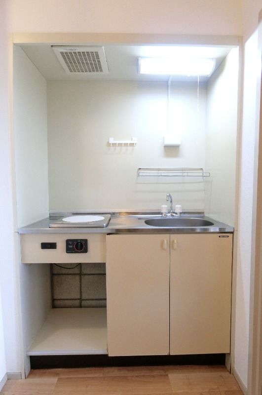 �y�L�b�`���z�@