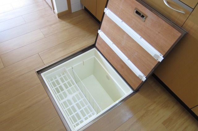 �y���[�z�@