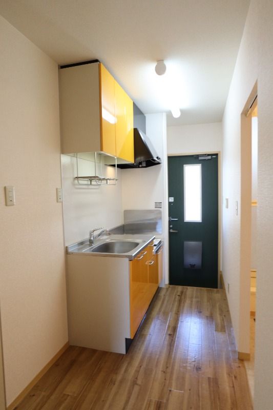 �y�L�b�`���z�@