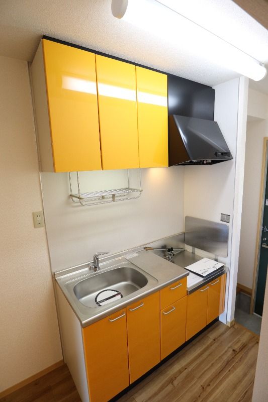 �y�L�b�`���z�@