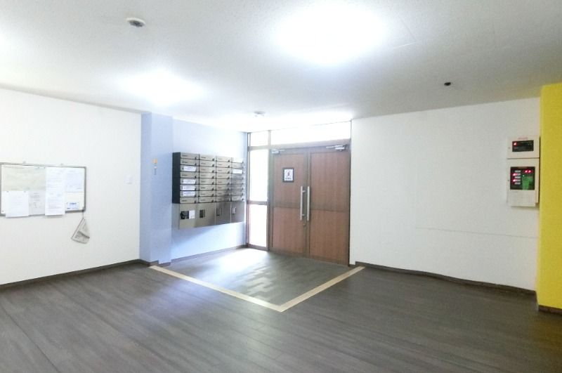 �y�G���g�����X�z�@