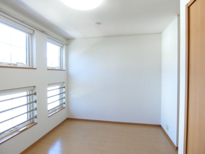 �y���̑������E�X�y�[�X�z�@