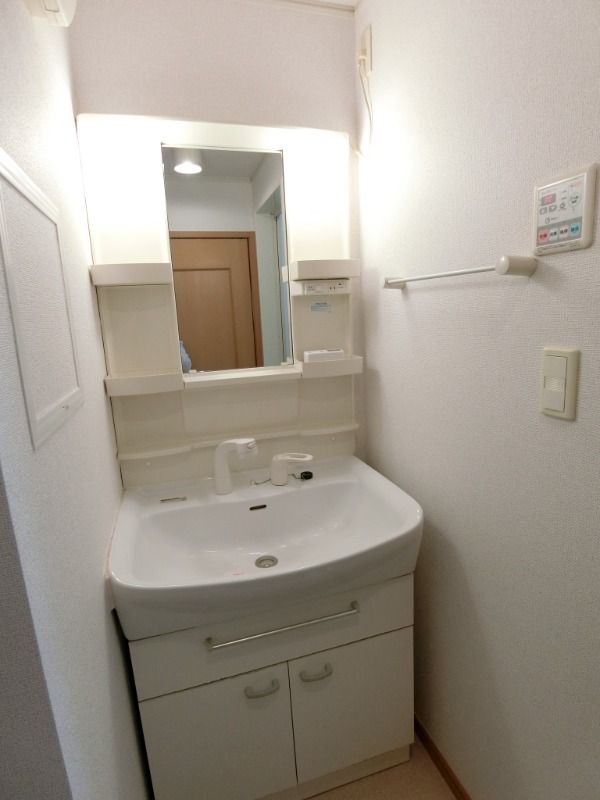 �y���ʏ��z�@