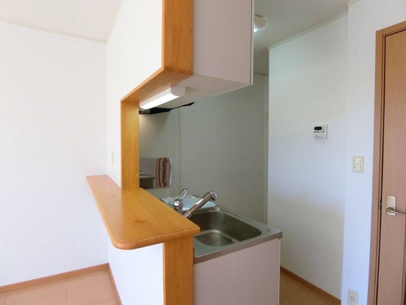 �y�L�b�`���z�@