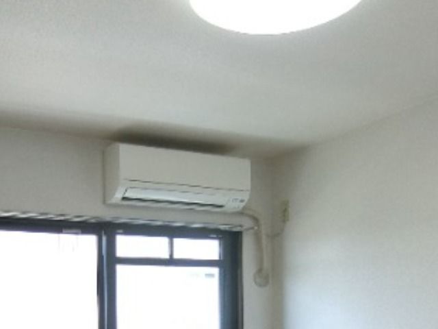 �y���̑��ݔ��z�@