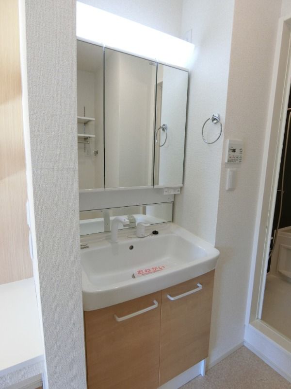 �y���ʏ��z�@���^�C�v