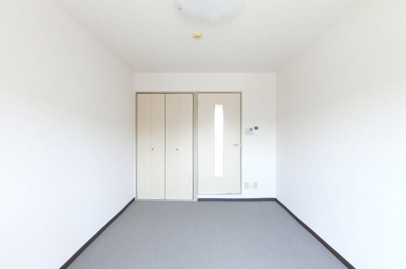 �y�����E���r���O�z�@