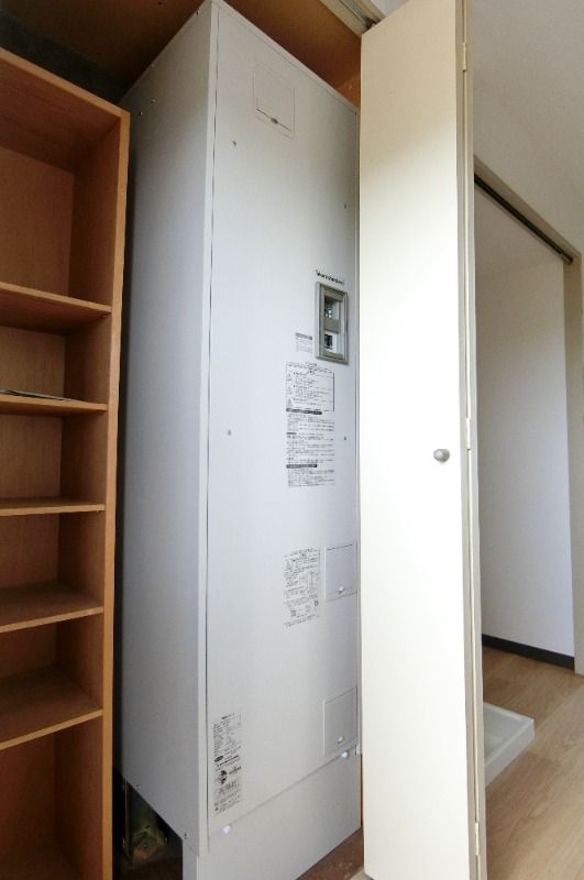 �y���̑��ݔ��z�@�d�C������