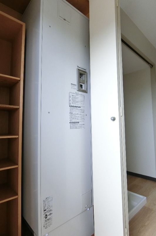 �y���̑��ݔ��z�@�d�C������