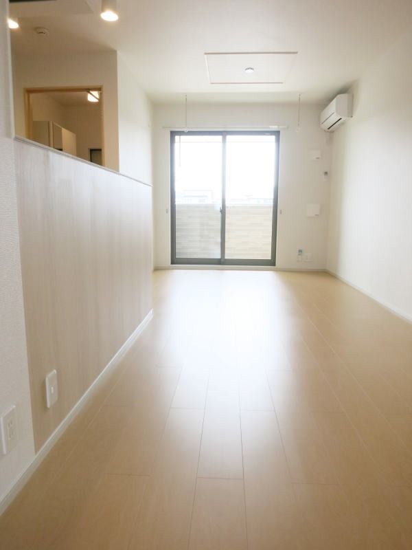 �y���ԁE���r���O�z�@