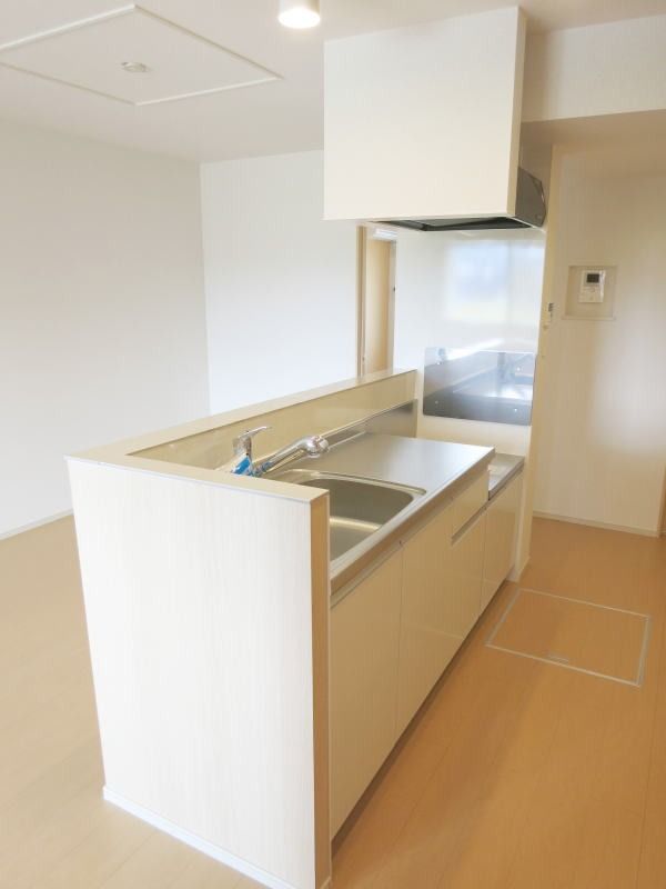 �y�L�b�`���z�@