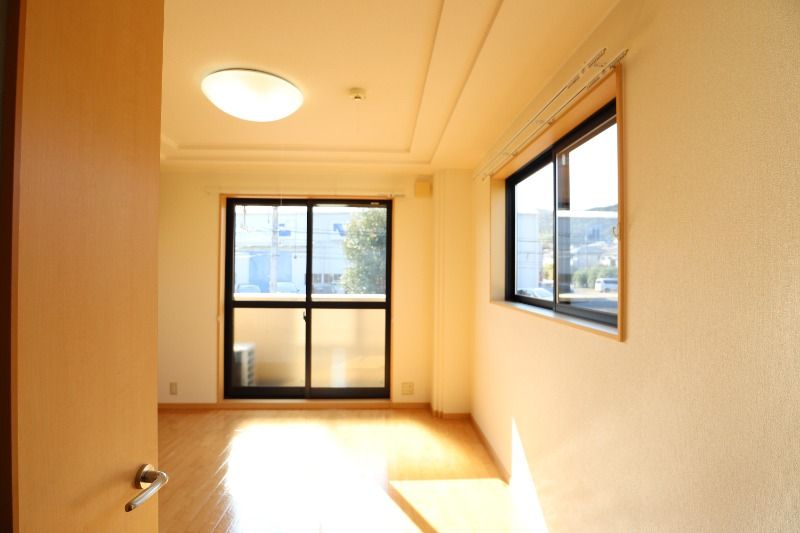 �y���ԁE���r���O�z�@���^�C�v�@