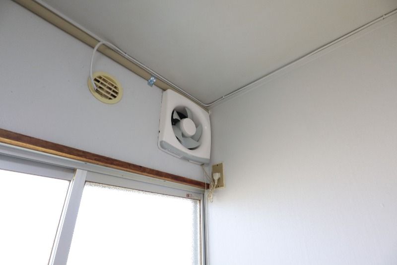 �y���̑��ݔ��z�@�L�b�`�����C��