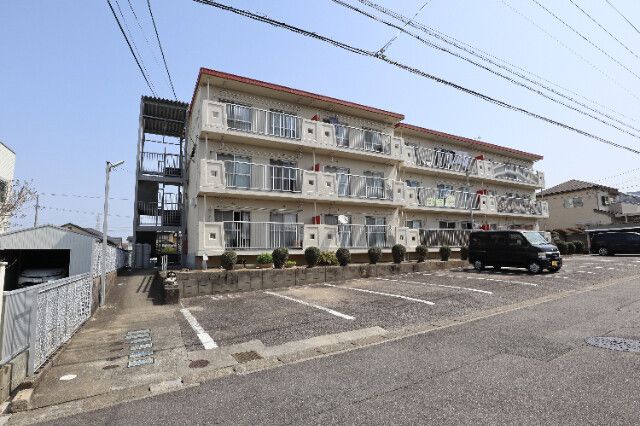 �R�[�|�|�̉Ԃ̌����O��