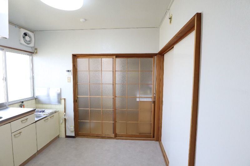 �y���ԁE���r���O�z�@