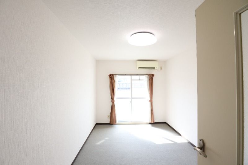 �y���ԁE���r���O�z�@���^�C�v