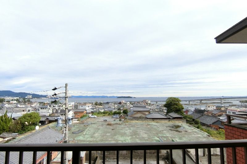 �y���̑��z�@�O�͘p���]�߂܂�