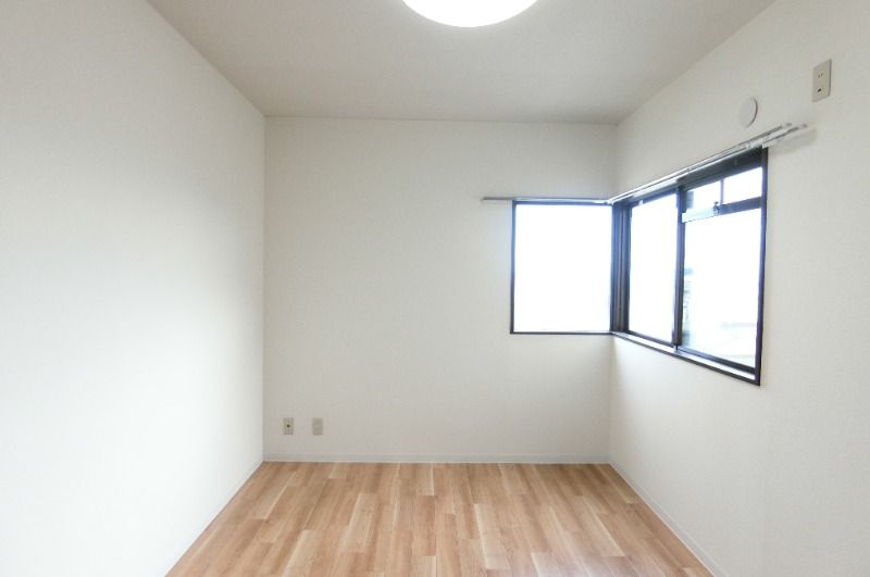 �y���̑������E�X�y�[�X�z�@