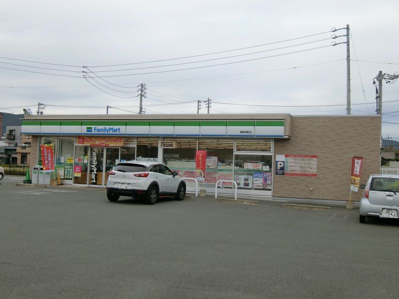 �y���Ӂz�@�t�@�~���[�}�[�g���S�`���X