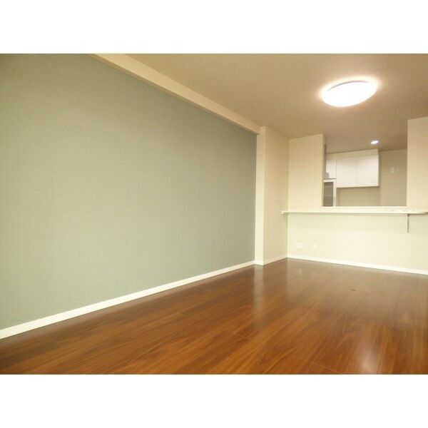 �y���ԁE���r���O�z�@