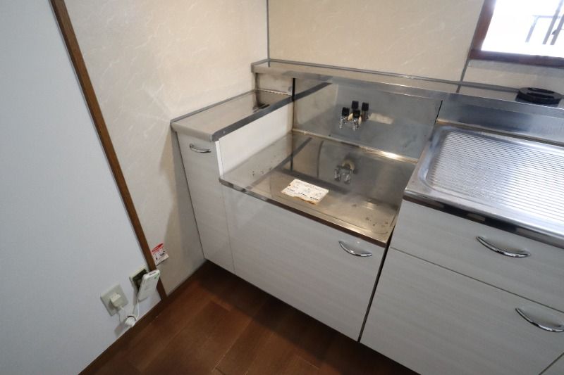 �y�L�b�`���z�@