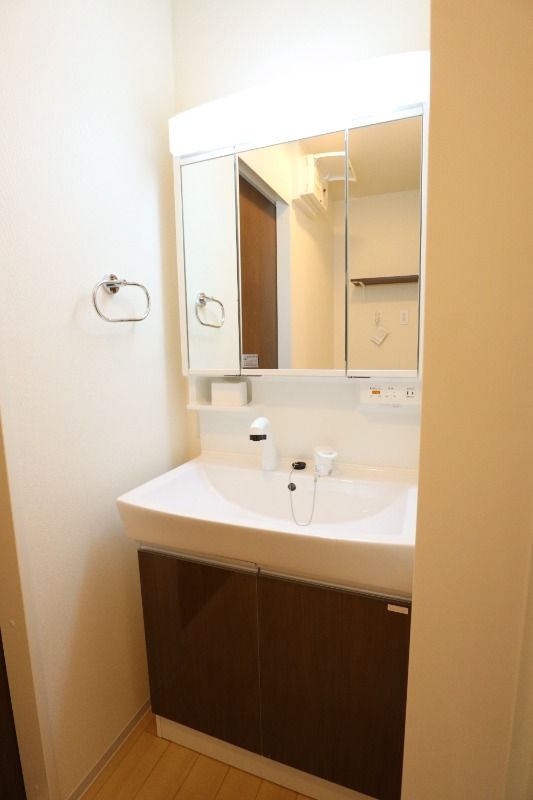 �y���ʏ��z�@