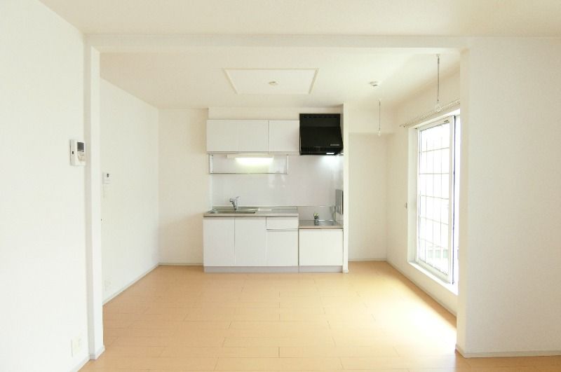 �y�����E���r���O�z�@