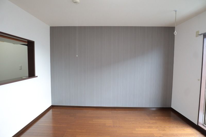 �y�����E���r���O�z�@