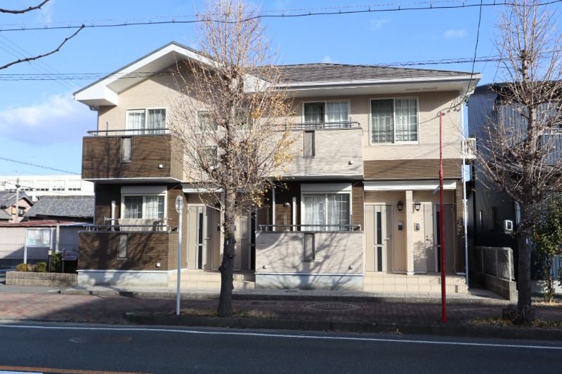 �J�[�T�X�g���[�_�̌����O��